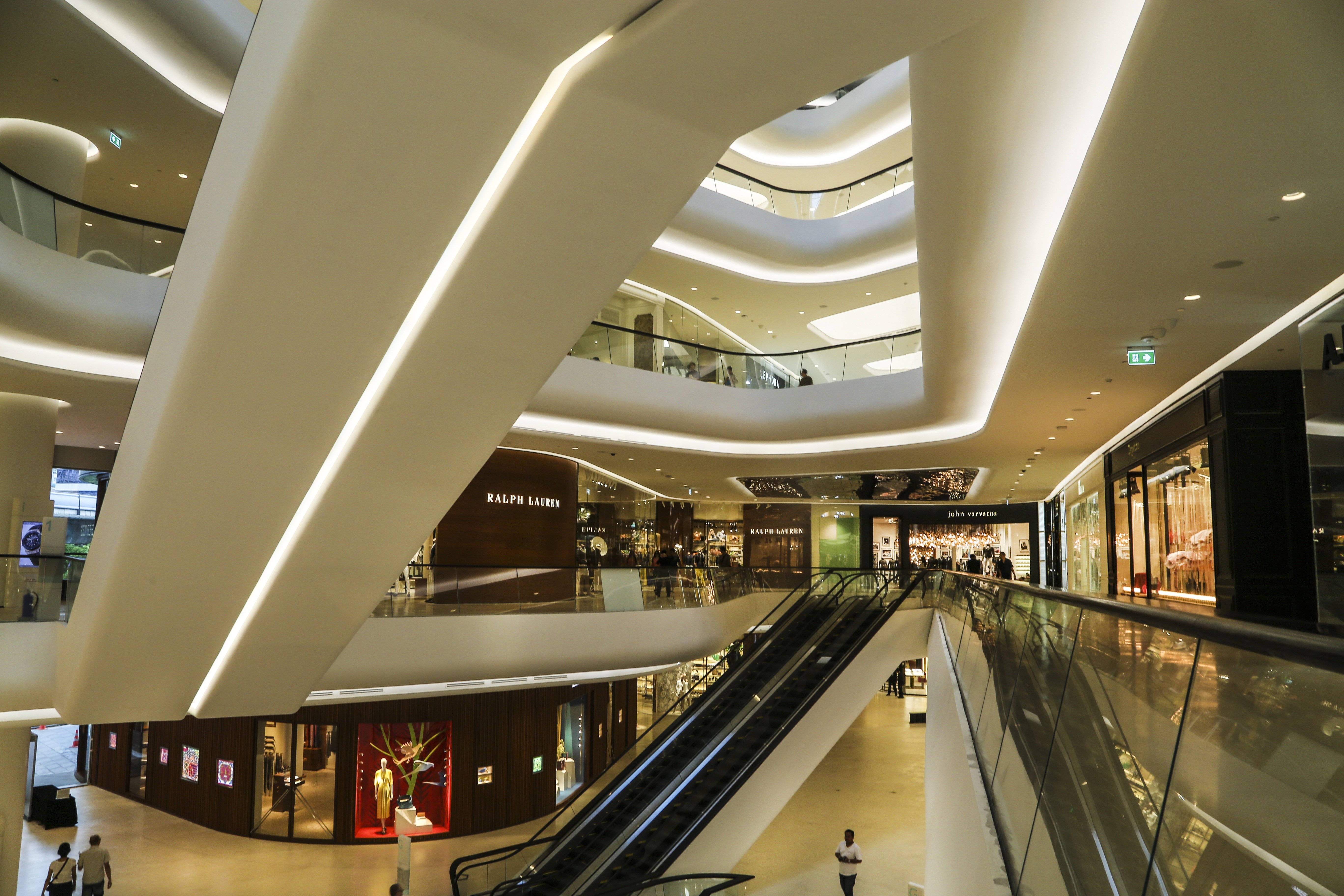 Interior de espacio retail